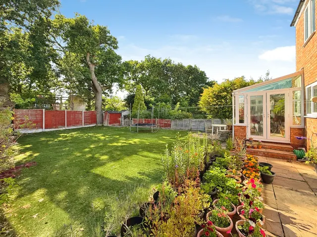 Ravenoak Park Road, Cheadle, photo 1