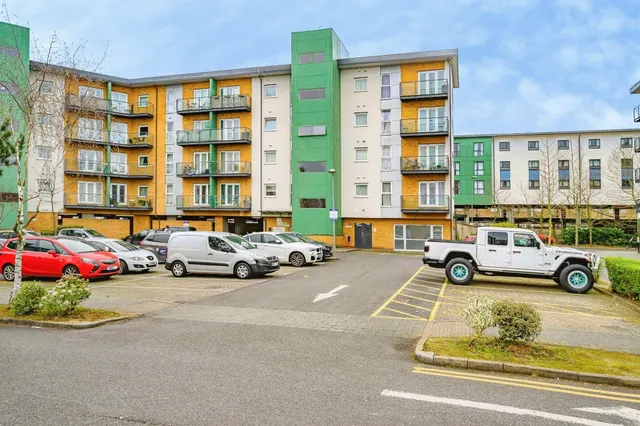 Parkhouse Court, Hatfield, AL10, photo 1