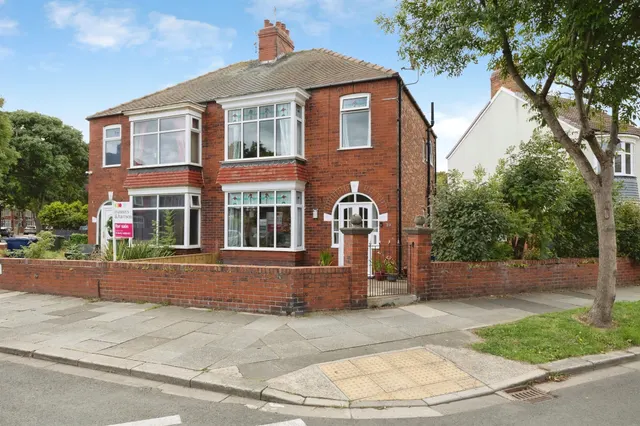 Chester Road, Redcar, photo 1