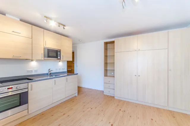 Photo 3 — 55 Arctic House, 3 Heritage Avenue, London