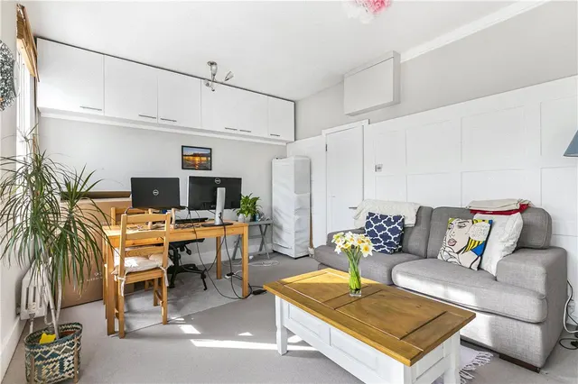 Duntshill Road, Earlsfield, SW18, photo 3