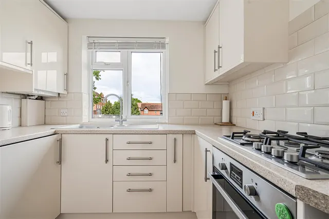 Cheriton Court, Reading, RG1, photo 2