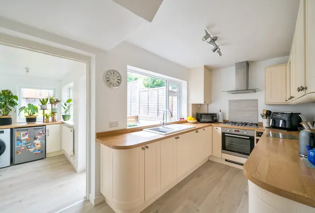 Photo 3 — Greenacres, Bath, BA1 4NP