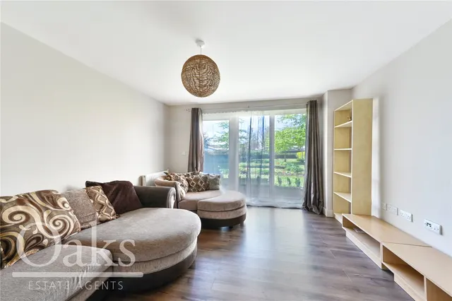 Watson Place, South Norwood, SE25, photo 2
