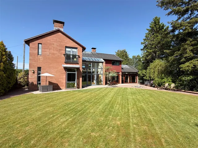 The Glebe, Bothwell, South Lanarkshire, G71 8AG, photo 1