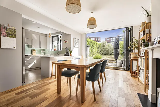 Priory Road, N8, photo 2