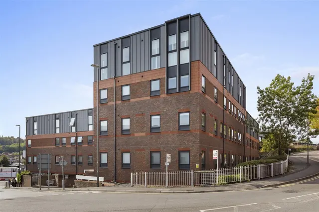 Bellfield Road, High Wycombe, HP13, photo 1