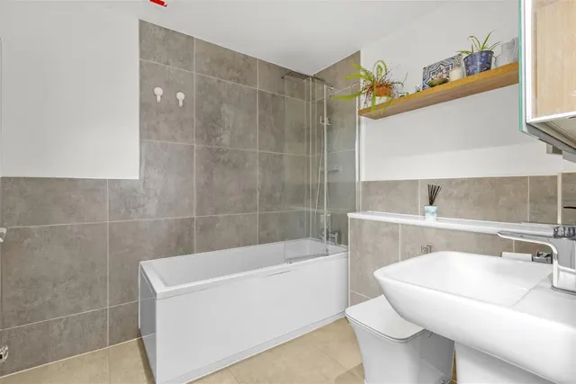 Bellfield Road, High Wycombe, HP13, photo 2