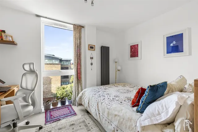 Bellfield Road, High Wycombe, HP13, photo 3