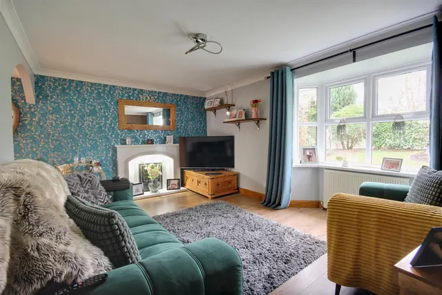 Photo 2 — Beverley Road, Willerby