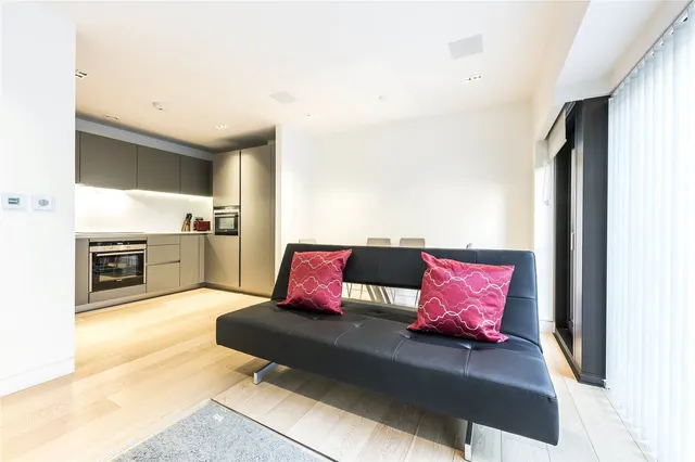 Photo 3 — Wood Street, London, EC2Y