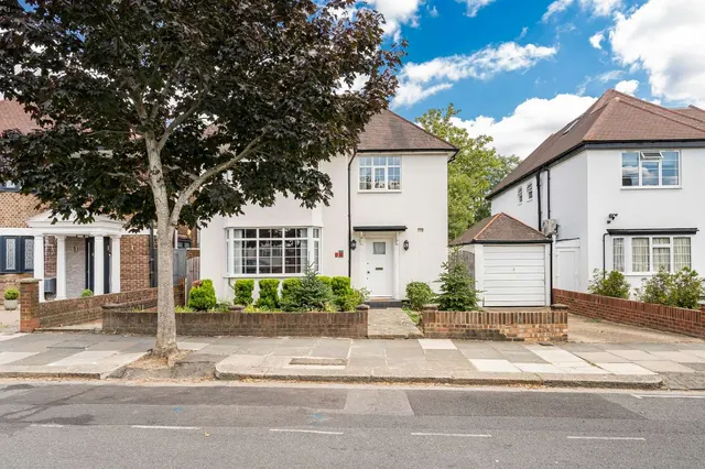 Corringway, London, W5 3HA, photo 1