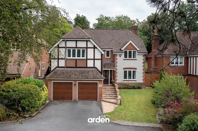 Mearse Lane, Barnt Green, B45, photo 1