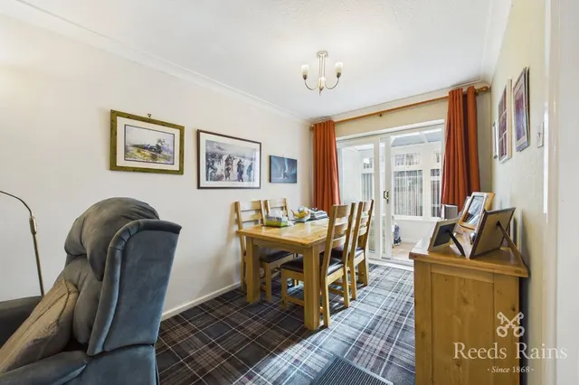 Newton Drive, Wakefield, WF1, photo 3