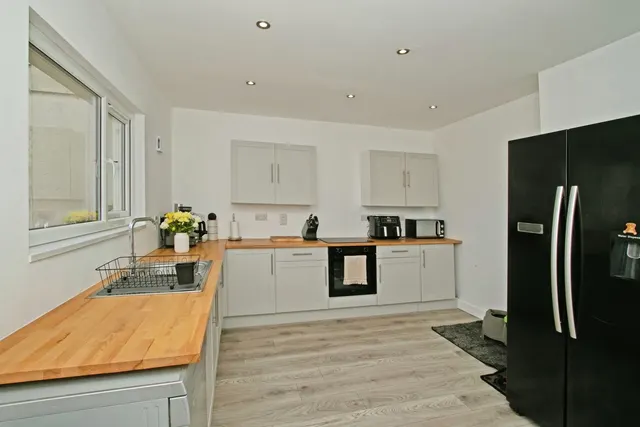 Grenville Gardens, Troon, TR14, photo 3