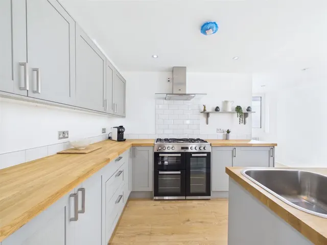 Beachgrove Road, Fishponds, BS16, photo 2