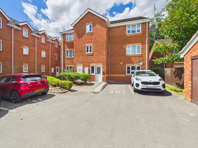 Medway Court, Parr, WA9, photo 1
