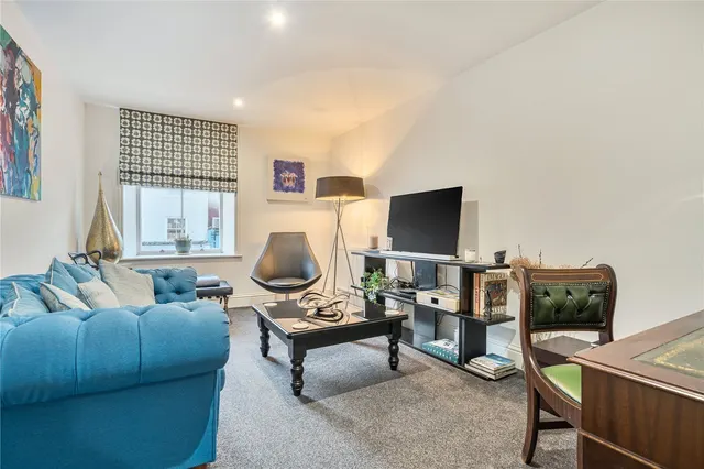 Abbeygate Street, Bury St Edmunds, IP33, photo 2
