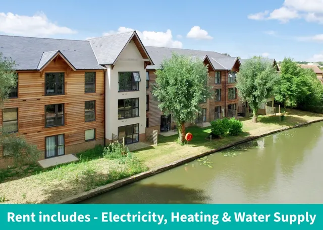 Waterside House Woodley Headland, Peartree Bridge, MK6, photo 1