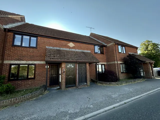 Salisbury Road, Netheravon, SP4, photo 1