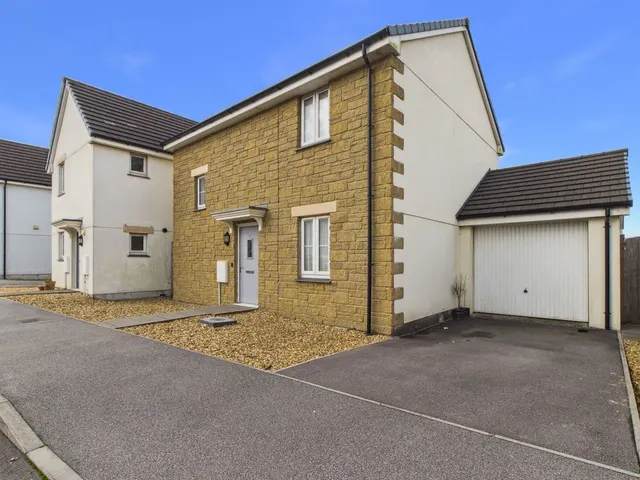 Chivilas Road, Camborne, TR14, photo 1
