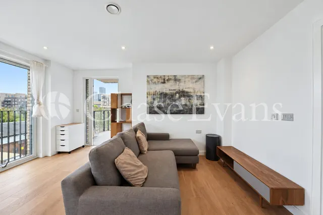 Leyton Road, Stratford, E15, photo 3