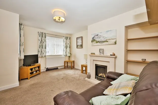 Rosebery Avenue, Yeovil, BA21, photo 2