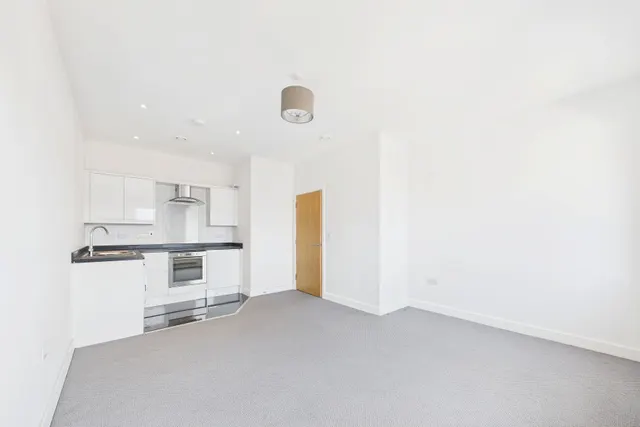 Bradley Court, Camberley, GU15, photo 2
