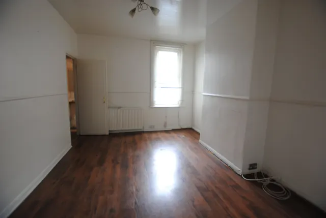 Photo 3 — Windsor Road, Gillingham, Kent, ME7 4QL