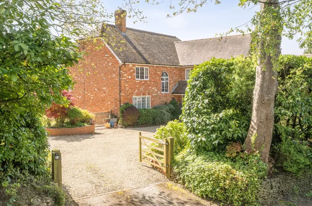 Hatch Lane, Liss, GU33, photo 1
