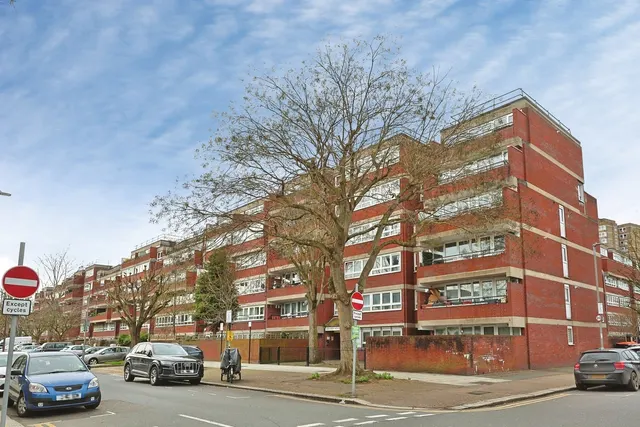 Bullen Street, Battersea, London, SW11, photo 1