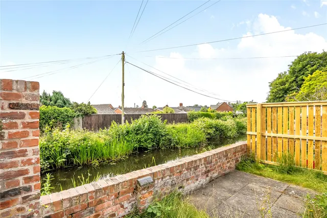 Photo 2 — Salop Road, Welshpool, Powys, SY21 7EF