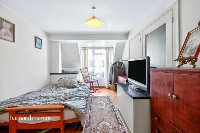 Photo 2 — Penton Place, London