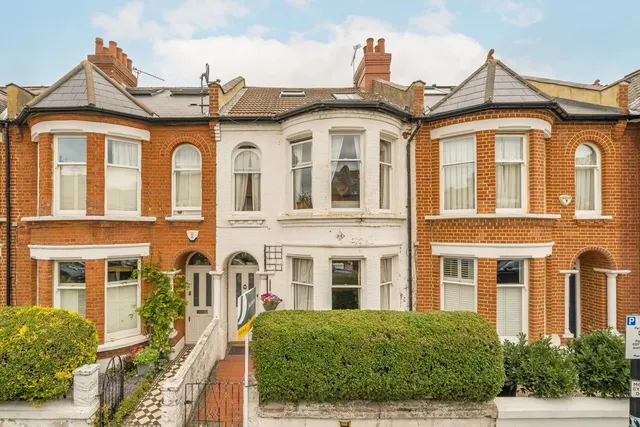 Haverhill Road, SW12, photo 1