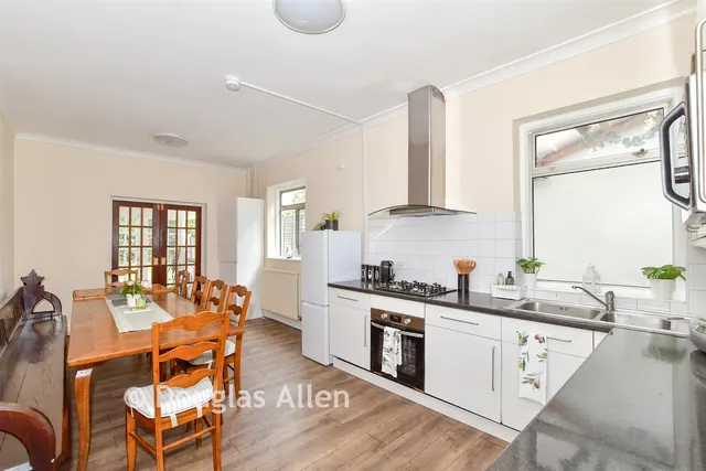 Harold Road, Leytonstone, E11, photo 3