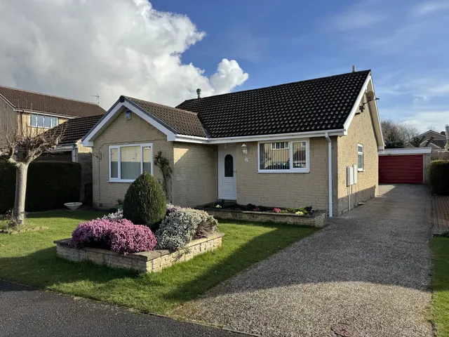 Bracken Court, Rotherham, Wickersley S66 1DP, photo 1
