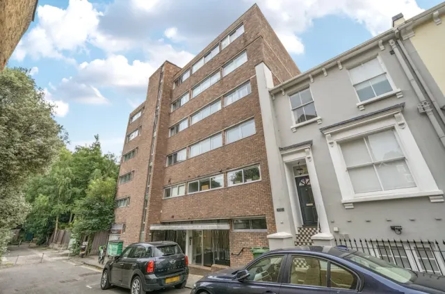Vale of Health, Hampstead, NW3, photo 2