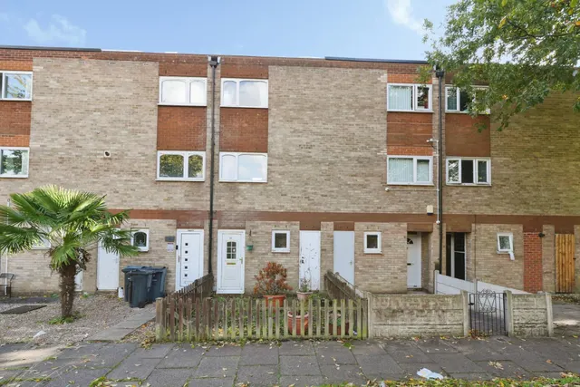3 bedroom house, Coxwell Gardens, Birmingham, B16