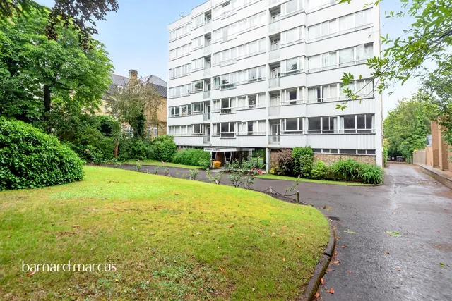 Putney Hill, London, photo 1