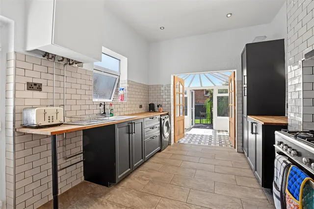 Robinson Road, Nottingham, NG3, photo 3
