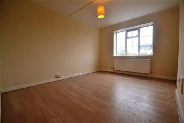 Cumber House, Earlsfield, photo 1