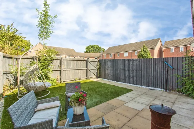 Photo 2 — Aspenwood Close, Bamber Bridge, Preston, Lancashire, PR5