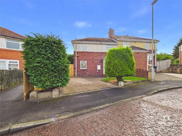 The Crescent, Whickham, NE16, photo 1