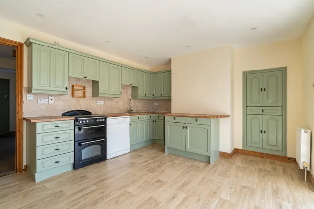 Brackley Road, Greatworth, OX17, photo 3