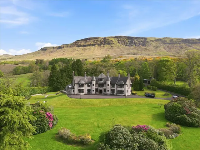 Levern Towers, Blanefield, Glasgow, Stirlingshire, G63 9AJ, photo 1