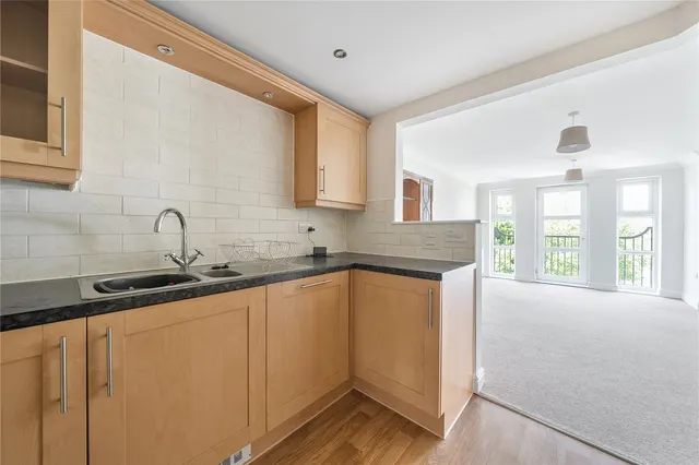 St. Botolphs Road, Worthing, BN11, photo 2