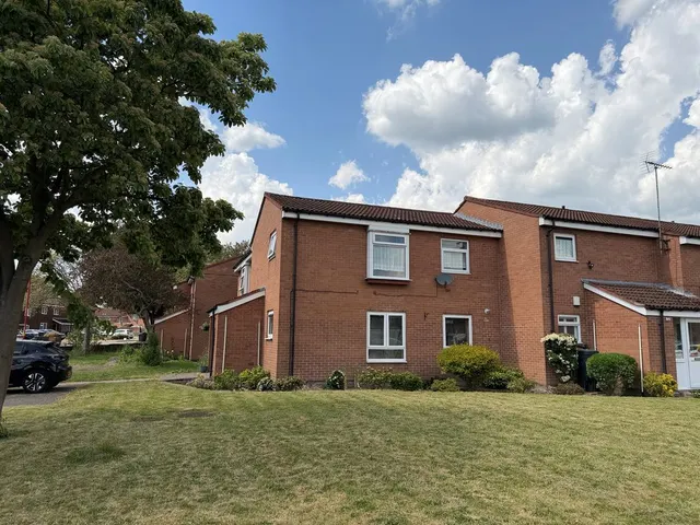 Hales Gardens, Erdington, B23, photo 1