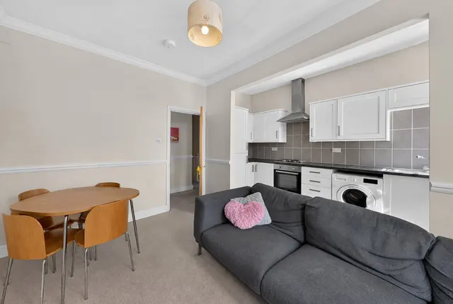 Cambray Road, London, SW12, photo 2