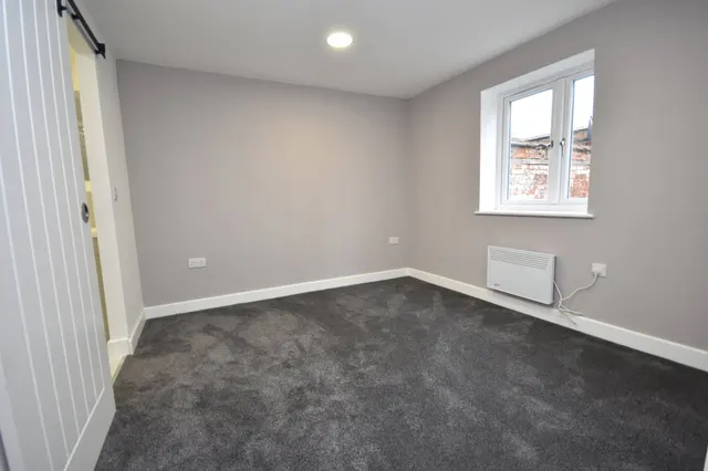 Photo 2 — Palmerston Road, Northampton, Northamptonshire, Northampton, NN1 5EU