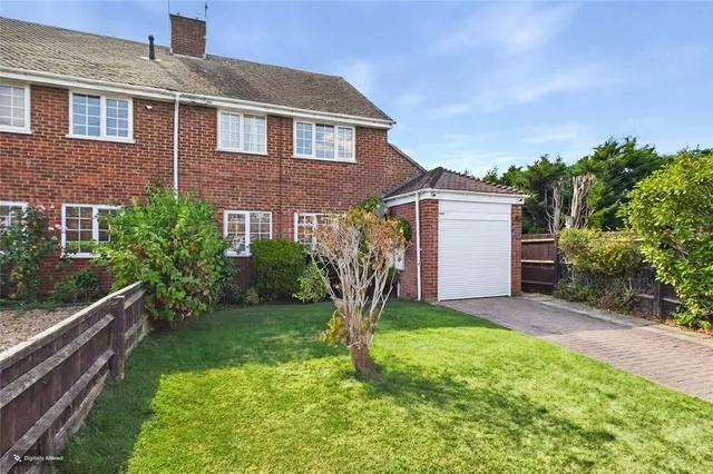 Addison Road, Steeple Claydon, Buckinghamshire, MK18, photo 1
